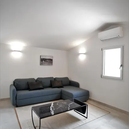 Du Port Aparthotel