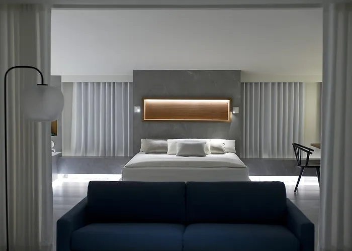 Du Port Aparthotel 3*