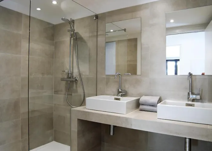 Du Port Aparthotel Bonifacio (Corsica)