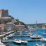 Du Port Bonifacio