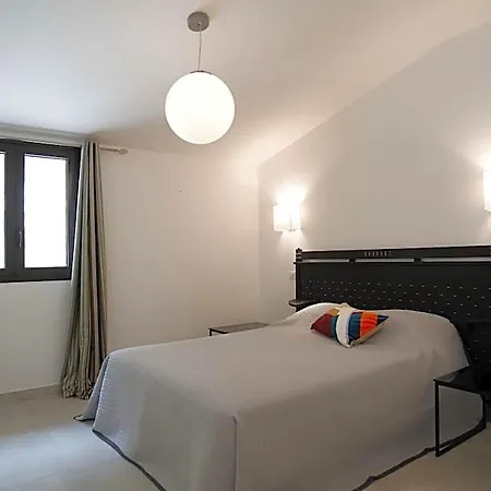 Du Port Aparthotel 3*