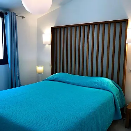 Du Port Aparthotel Bonifacio (Corsica)