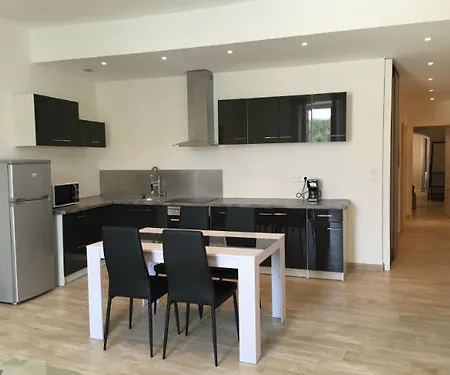 Du Port アパートホテル ボニファシオ