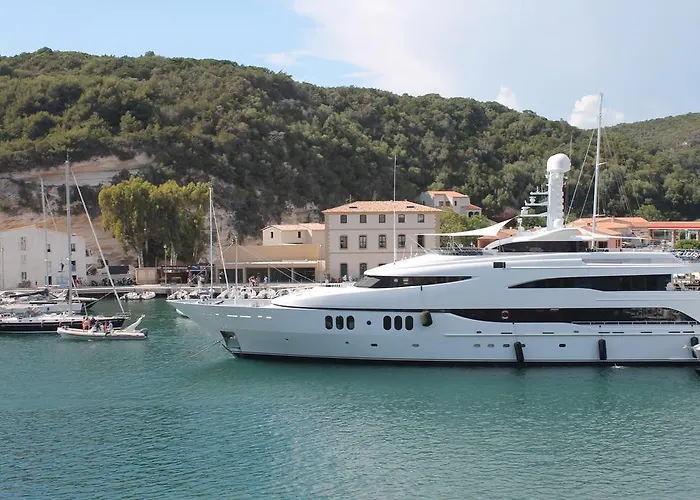 Ξενοδοχείο με διαμερίσματα Du Port