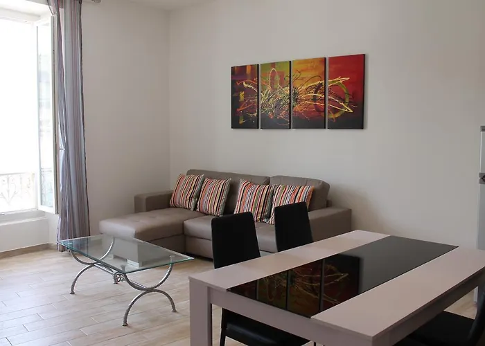 Du Port 3* ボニファシオ