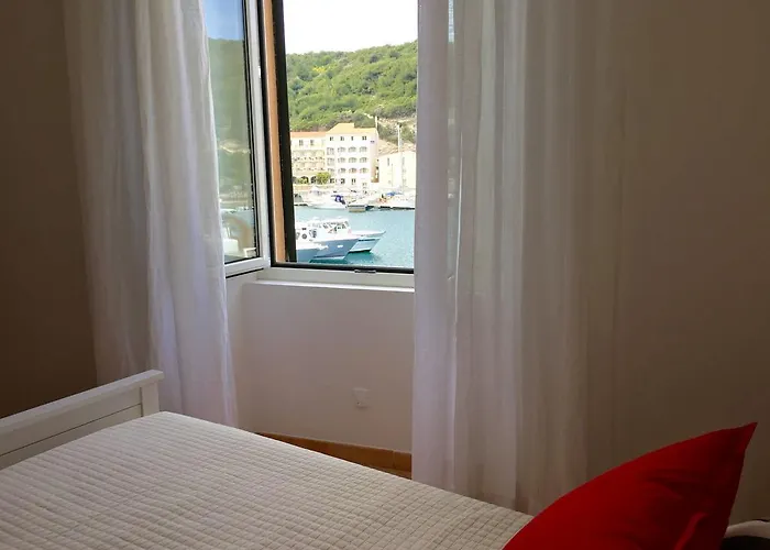 Apart Otel Les Du Port Bonifacio (Corsica)
