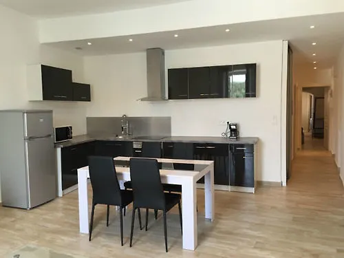 Du Port アパートホテル ボニファシオ